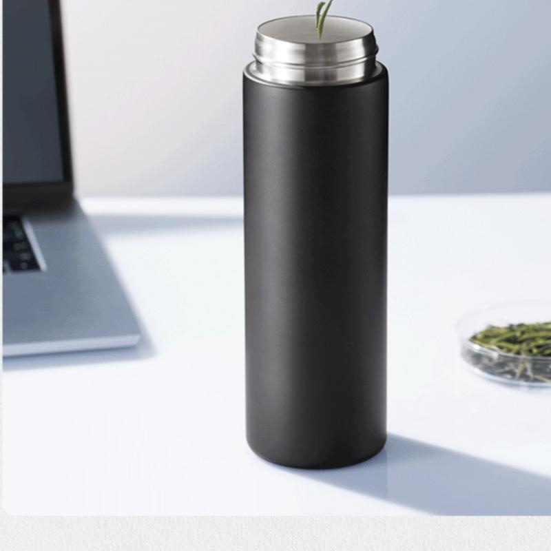 black stainless stell water bottle